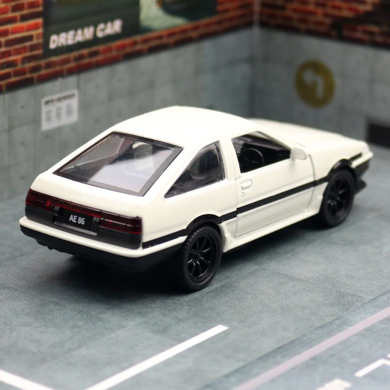 1/37 Toyota AE86 lega modello di auto sportiva pressofuso metallo classico auto da corsa veicoli modello simulazione scala in miniatura giocattolo per bambini regalo