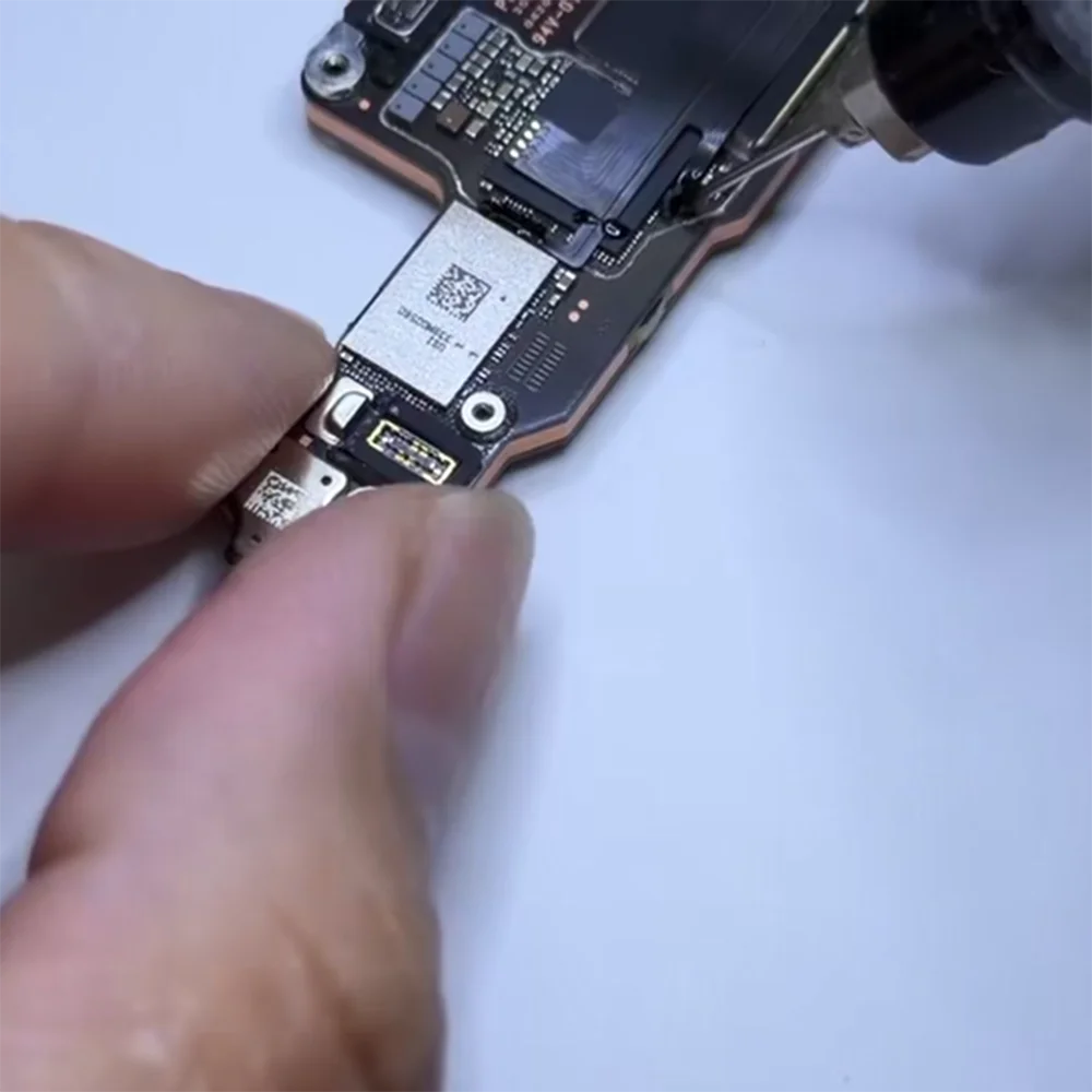 Do iPhone 17 Pro Max, wersja amerykańska: kabel elastyczny do konwersji z eSIM na podwójną kartę SIM + gniazdo na kartę SIM + tacka na kartę SIM + wbudowany układ MEP Snow IC – części do naprawy. — zdjęcie produktu 6