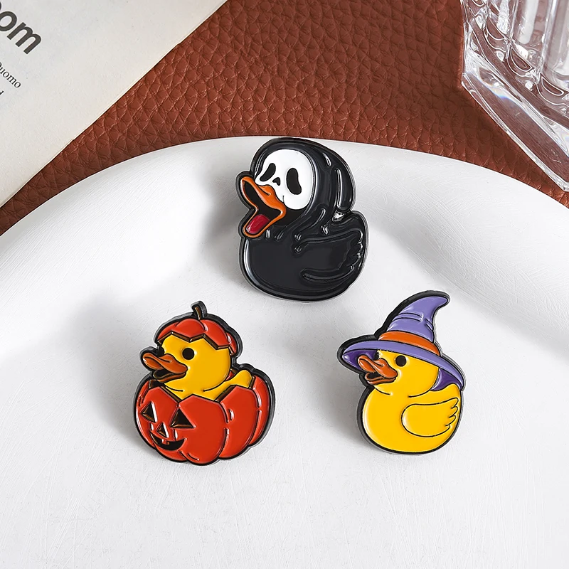 Halloween Skeleton Enamel Pins Funny Animal Witch Cat Pumpkin Duck Ghost Capybara Brooches Lapel Badge Jewelry Gifts for Friends