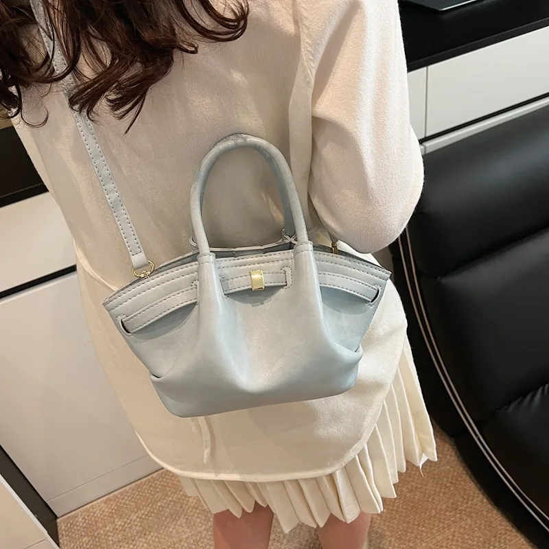 

Women's Cute Bag Korean Large Capacity Single Shoulder Crossbody Bag Sweet Style Kawaii Small Bags Version Fashionable Handbag