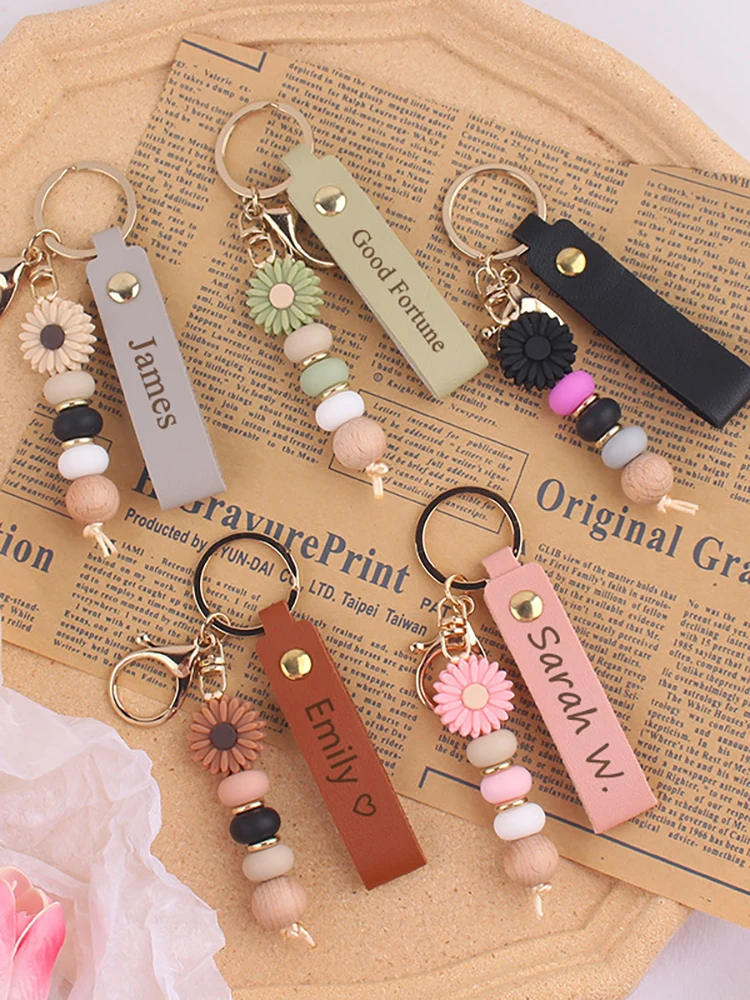 Aangepaste naam sleutelhanger gepersonaliseerde tekst sleutelhanger PU leer cadeau voor mannen vrouwen hanger aangepaste laser gegraveerde naam sleutelhanger - afbeelding 2