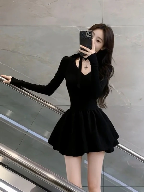 

Hebe Style Black Puffy Dress Women's Spring New Slim Fit Waist Cinching High End Feeling V-neck A-line Skirt Casual Wear