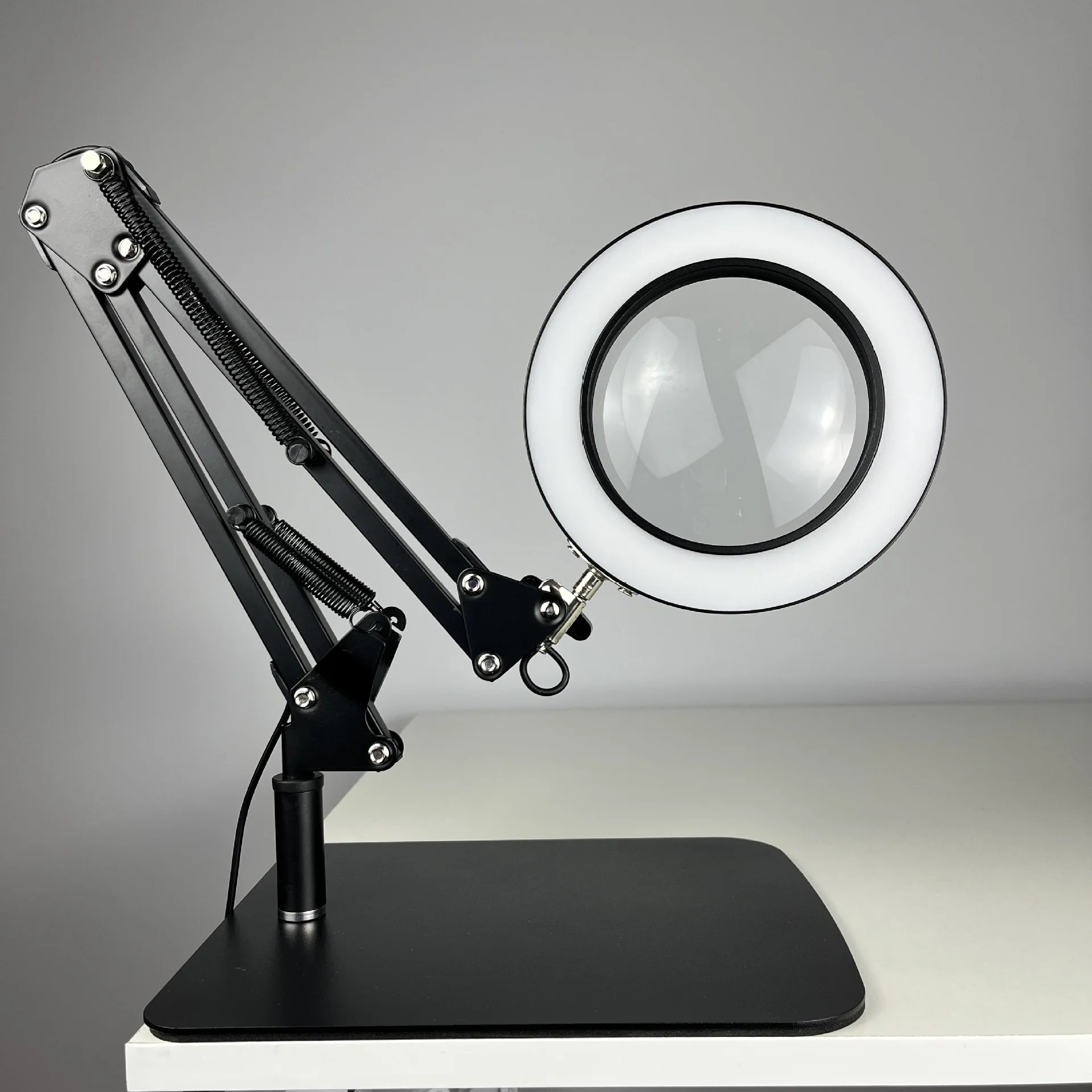 10X Desktop Magnifying Glass with Lamp High Definition Beauty Reading Electronic Circuit Board Repair DeskLamp Engraving Welding