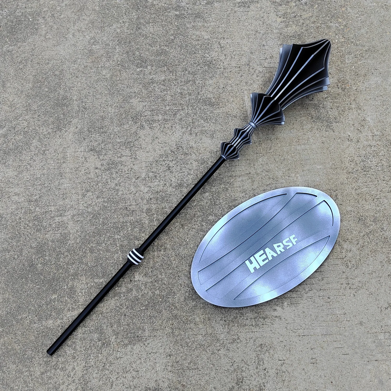 

Game Limbus Company Ishmael Shield And Hammer Cosplay Props Halloween Carnival Cosplay Party Props Accessories