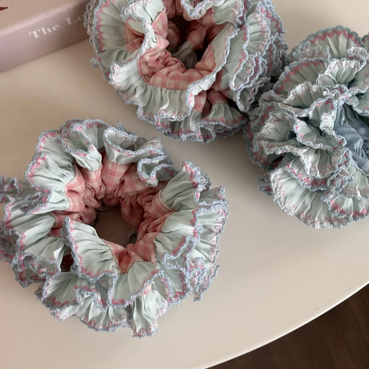 New Solid Color Scrunchies Lace Hair Ties for Girls and Women Bulk Scrunchies for Hair Ponytail Hair Bands Large Rope 2025