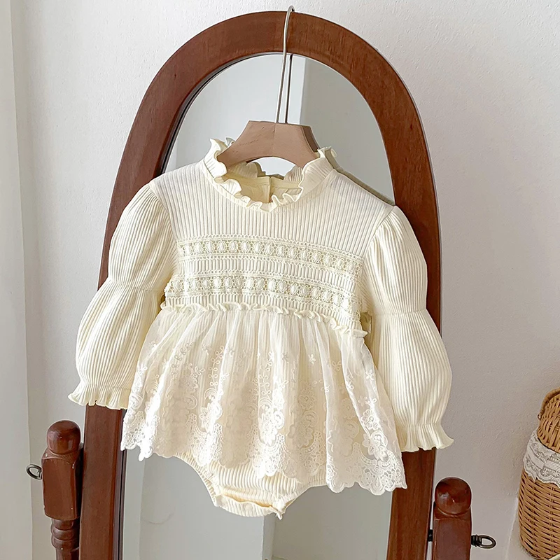 

2024 Newborn Baby Girls Bodysuits New Baby Clothes Puff Sleeve One Piece Waffle Lace Clothing Autumn Baby Girls Jumpsuit Clothes