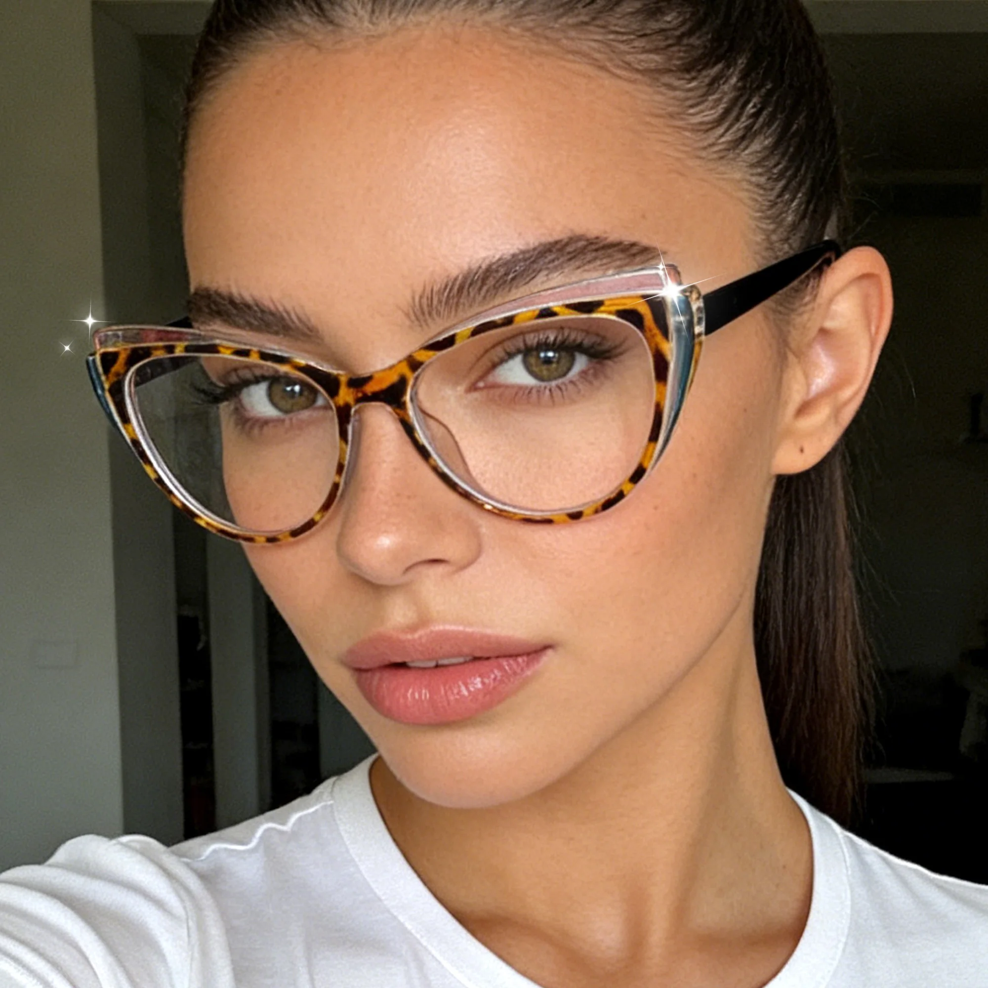 Oversized Fashion Cat Eye Reading Glasses, Women Leopard Print Readers Eyewear, Stylish Cat‑Eye Eyeglasses for Daily Reading