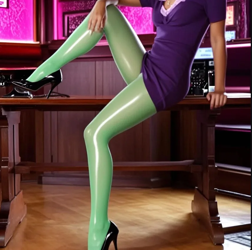New Hot Horse Oil Stockings Long Tight Sexy Seamless Stockings Oil-transparent Bright Smooth Pantyhose Ultra-thin Anti-snag Silk