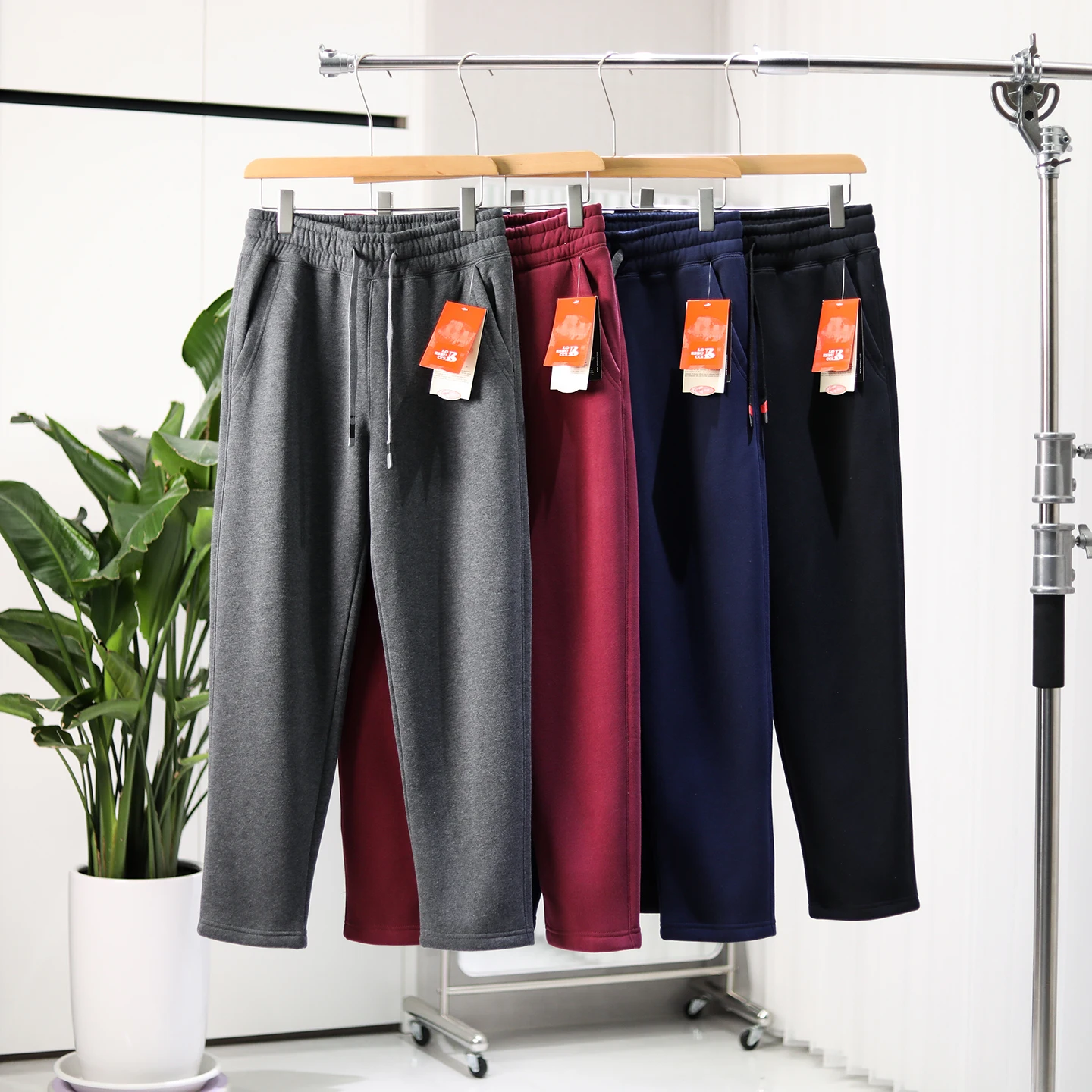 

Thiened Lamb Velvet Sports Casual Pants Men's Autumn Winter Straight Leg Joggers Warm Cotton Straight Tube Trousers