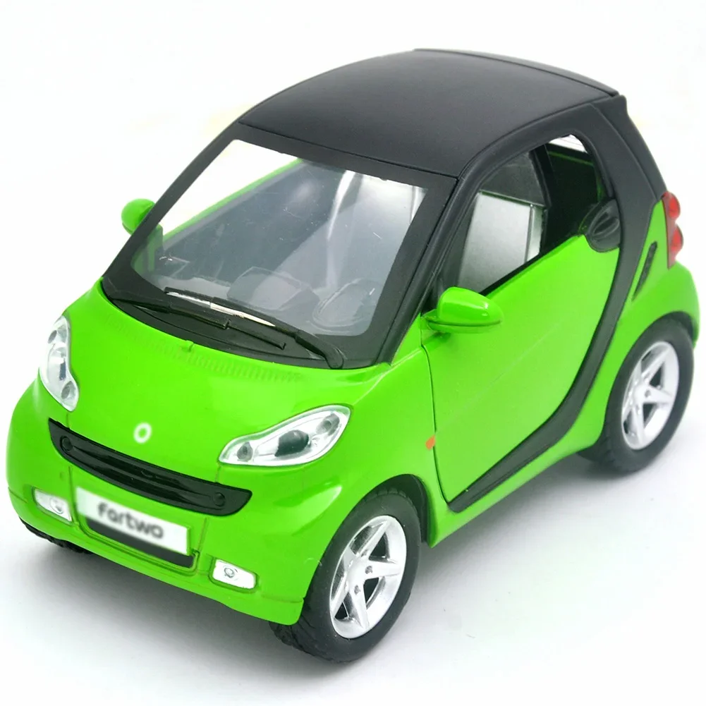 

1/32 suitable for Mercedes Benz Smart die-casting metal alloy models car sound and light pull-back series children's toy gifts