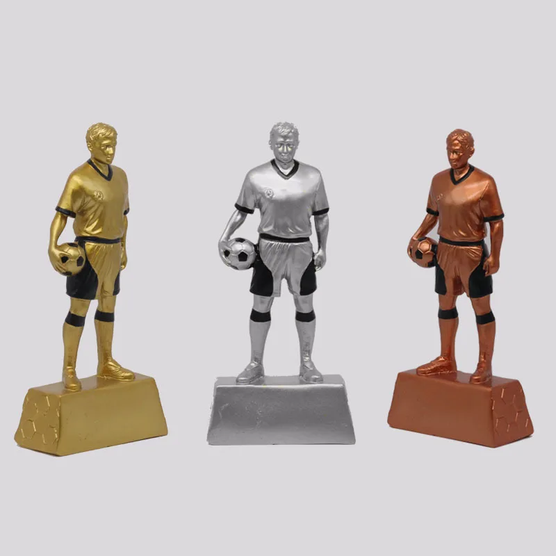 Resin Football Player Trophy Statue Soccer Figurines Home Office Desk Decoration Football Fan Gift Souvenir Gold Silver Bronze