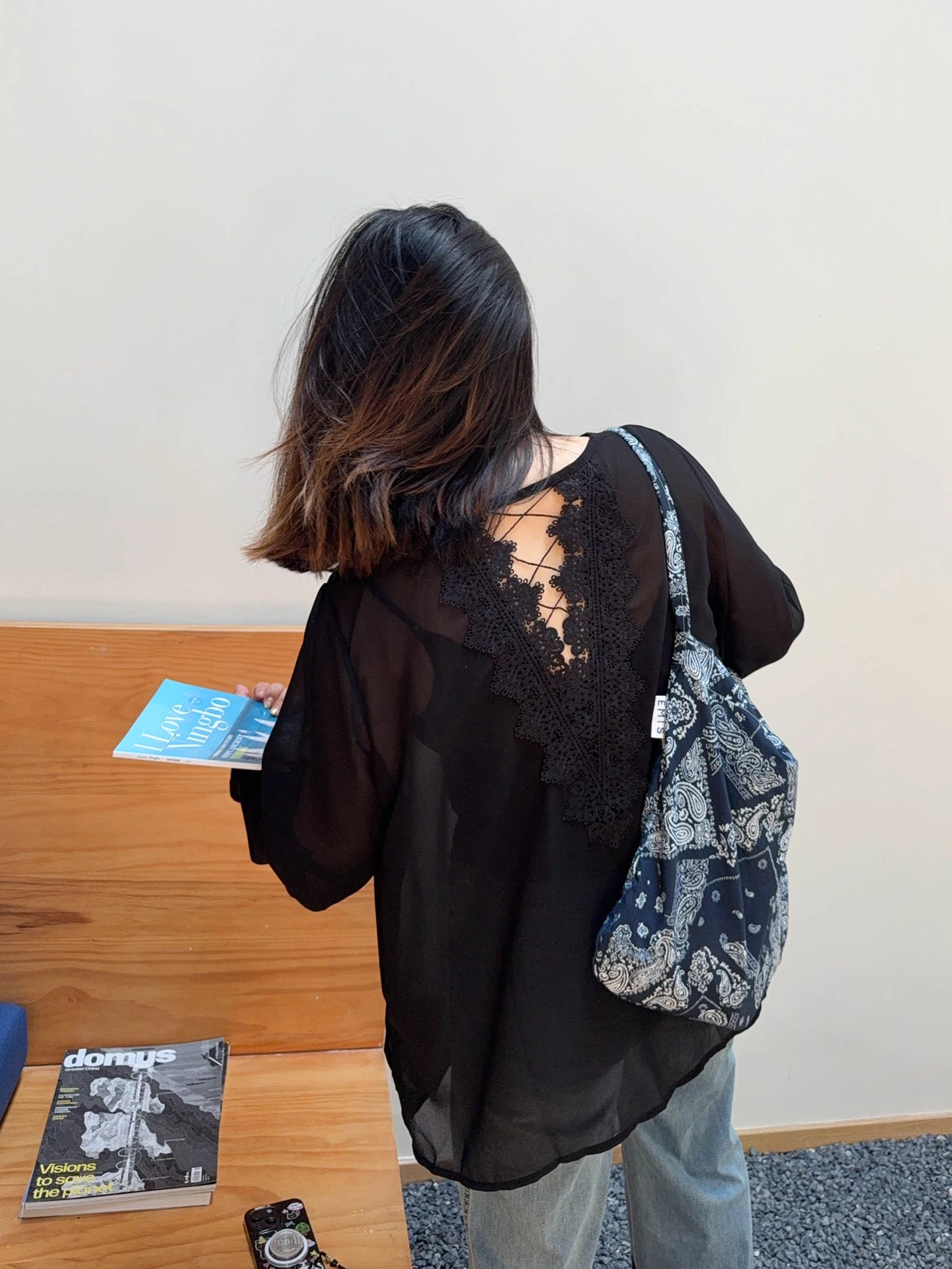 

VOGANA Large Size Women's irt Embroidered Lace Bal Loose Breathable Sunscreen Summer Top Korean Sle Commute Faion
