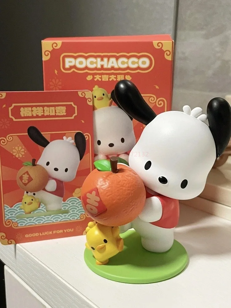 Sanrio Pochacco przytulić pomarańczową figurę Kawaii Pochacco figurka Anime kolekcja Model z pcv posąg lalki upominki świąteczne