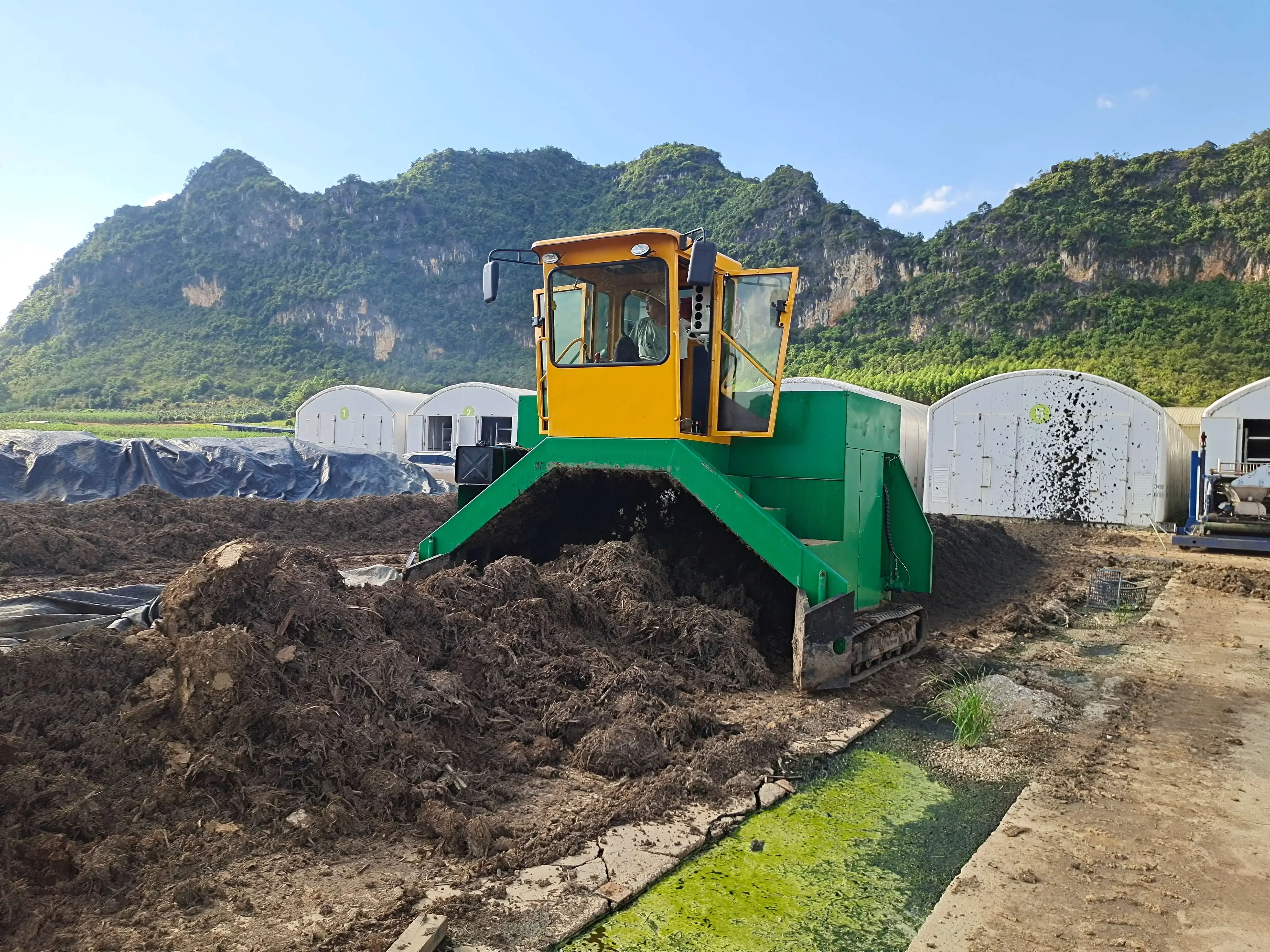 #Farm use organic fercilizer c - Compost Turner Machine 评论和价格