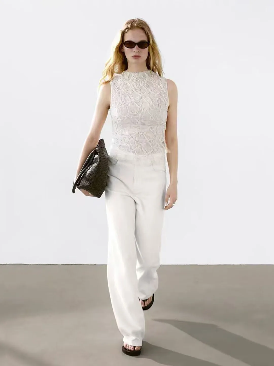 

Женская летняя новинка: приталенный топ-футболка с эффектом сборки и воротником-стойкой, модный повседневный жилет-безрукавка для офиса...