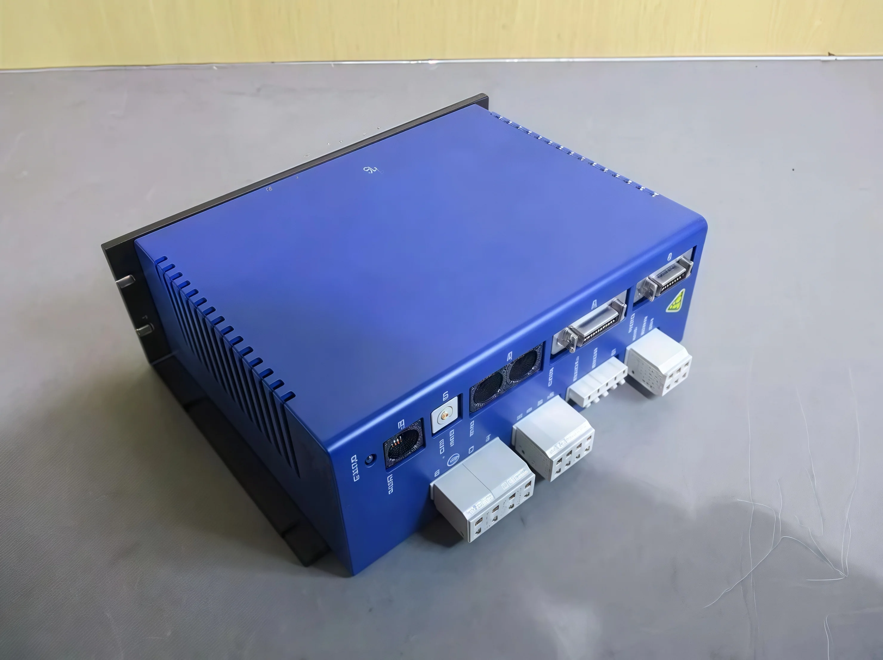 

100% Original New XSL-230-18 Servo Drive 1 Year Warranty Fast Shipping