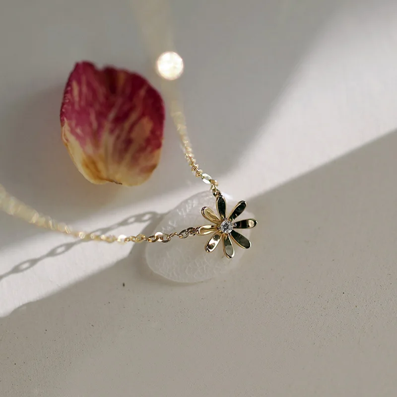925 Sterling Silver Classic Daisy Flower Choker Necklace Pendant for Women 14K Gold Plated Necklaces Wedding Party Jewelry Gift