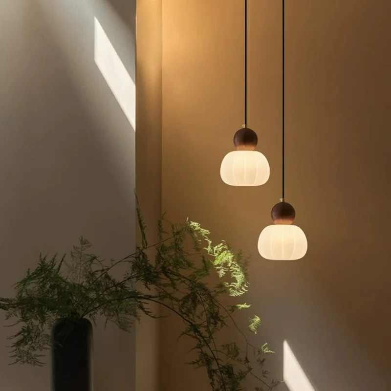 

Bedroom, bedside, Japanese vintage brass, light luxury bar, entrance corridor window, homestay, walnut small chandelier