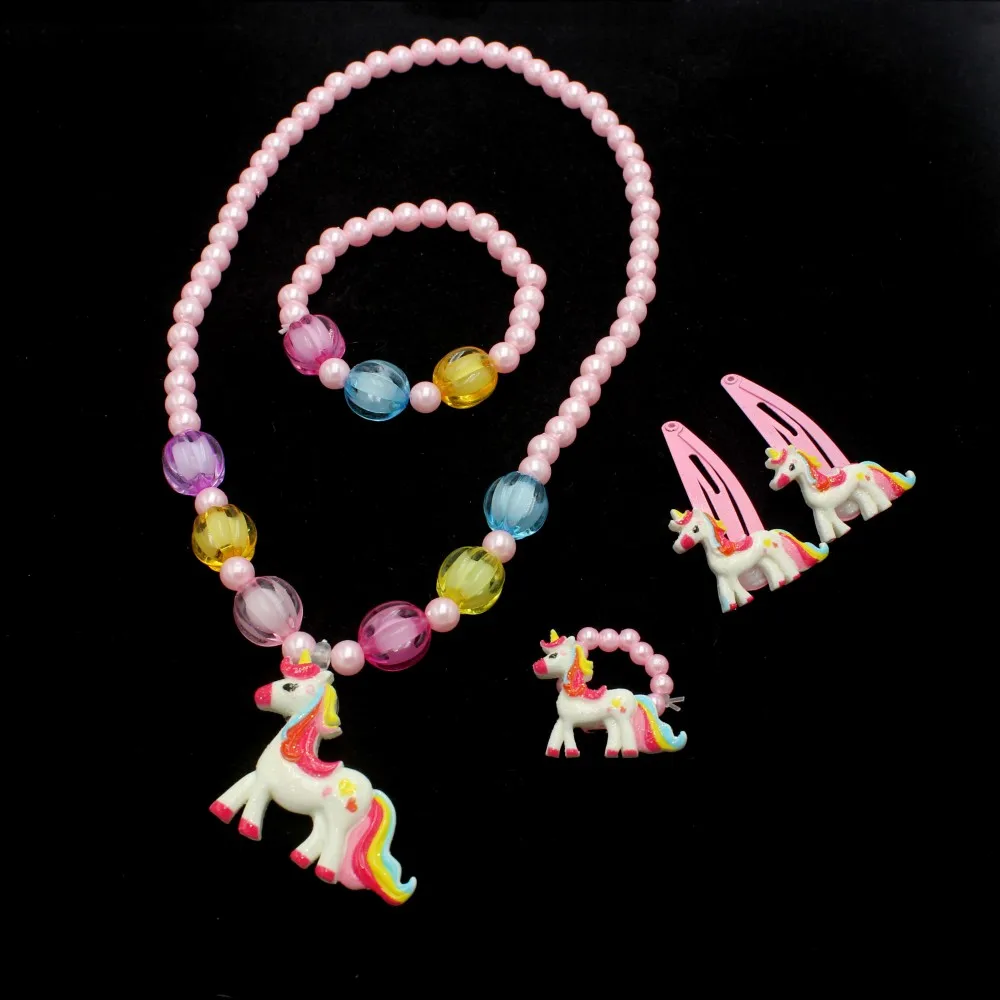 Kinder-Einhorn-Schmuckset mit Imitationsperlen, Perlenkette, Armband, Ring und Haarspangen – Geschenk für kleine Prinzessinnen zum Verkleiden