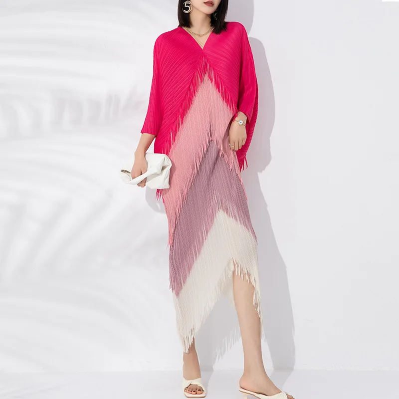 

Fashionable Bat Sleeves Loose Size Evening Dress 2023 New Tassel Spliced V-Neck Irregular Summer Dress