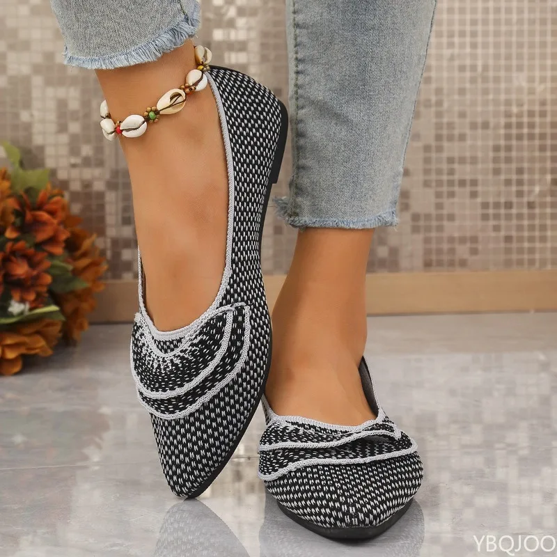 Large Size Spring and Summer New Fashionable Pointed Flat Sole Shoes, Casual and Comfortable Women's Flat Sole Shoes 2026