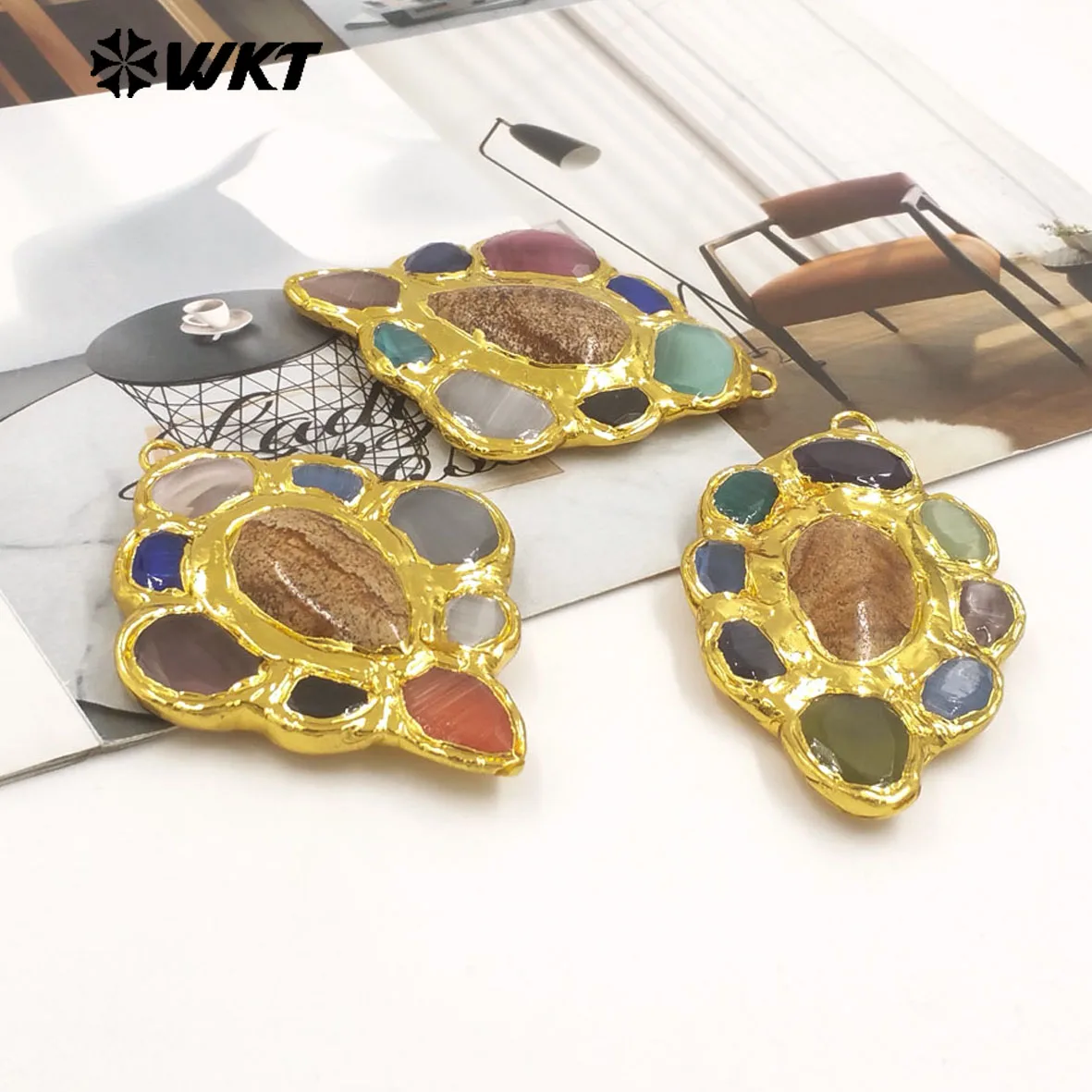 

WT-P2008 Wholesale Colorful Gemstone Niche-design Pendant With 18k Real Gold Plated For Girls Jewelry Decoration