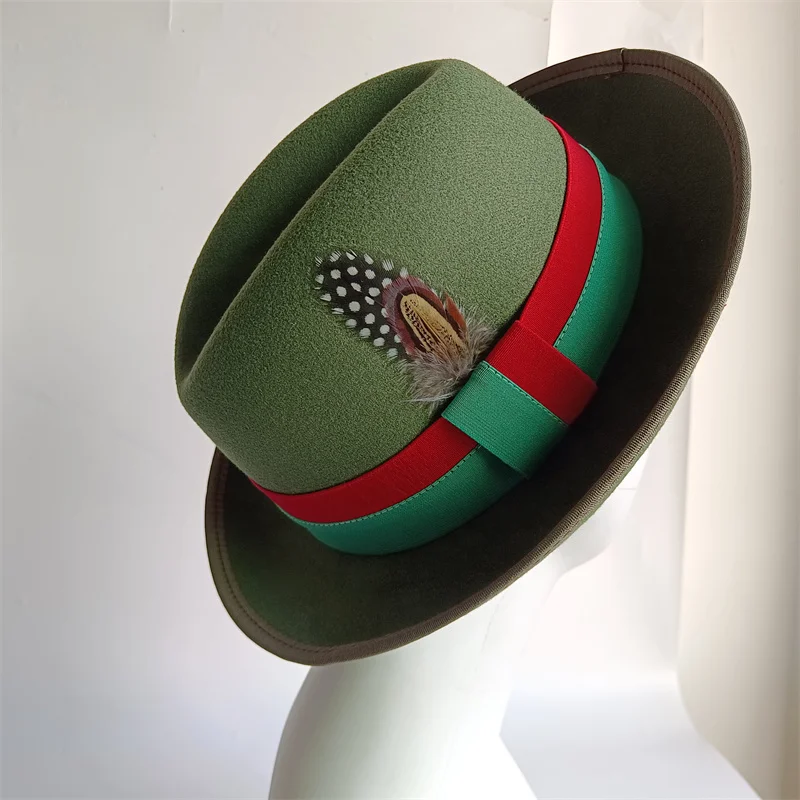 Chapeau de burger pour hommes 13 couleurs avec plume et bande élastique nouveau style chapeau fedora unisexe noeud papillon pour hommes chapeau en feutre doux fedora pour femmes