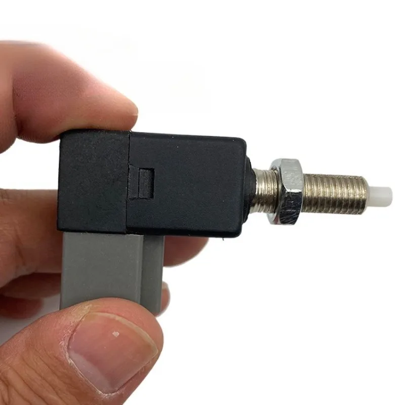 

93810-3K000 938103K000 Переключатель стоп-сигнала заднего фонаря (4PIN) для Hyundai Accent Elantra I30 1989-2014 годов для KIA Rio