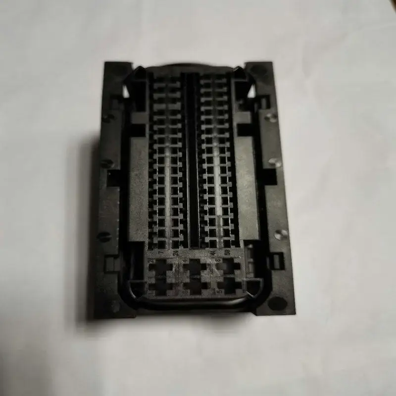 TE original connector 9-14529321-9 Latch Holder，Receptacle 4 76pin Female Socket