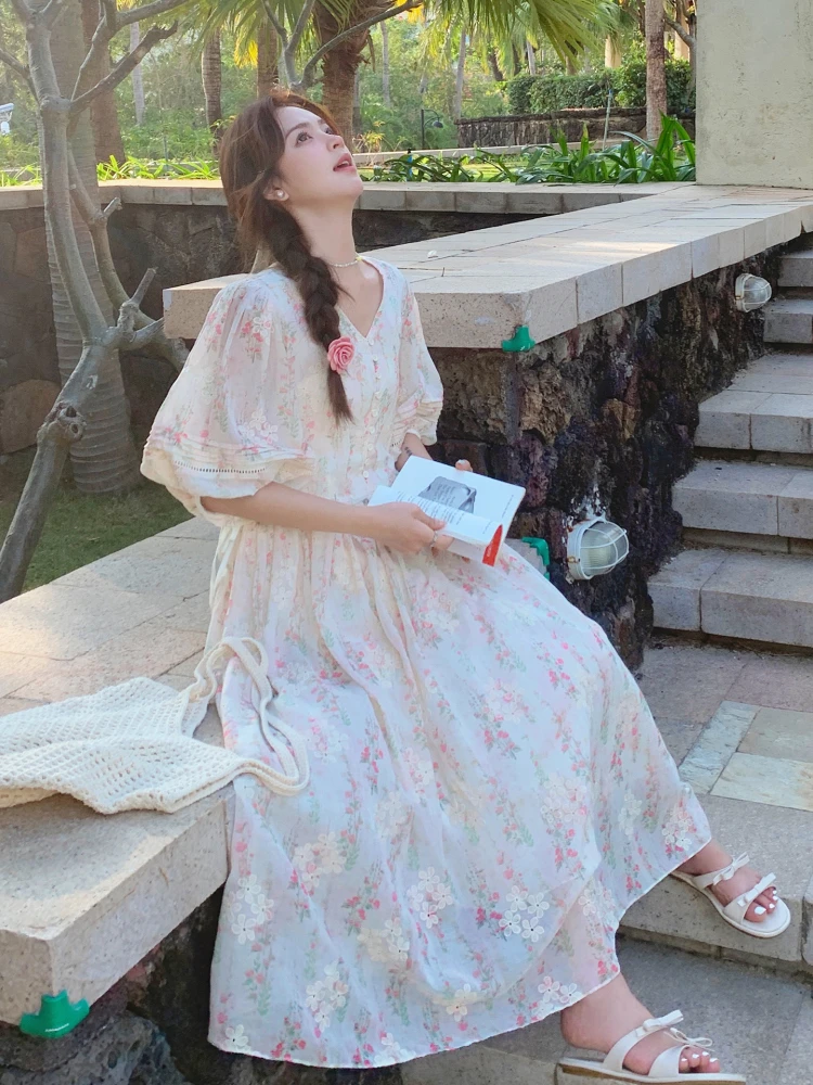 Sukienka maxi w stylu retro z kwiatowym nadrukiem, wyszczuplająca, z dekoltem w kształcie litery V, modna, letnia nowość, elegancka, z bufkami.