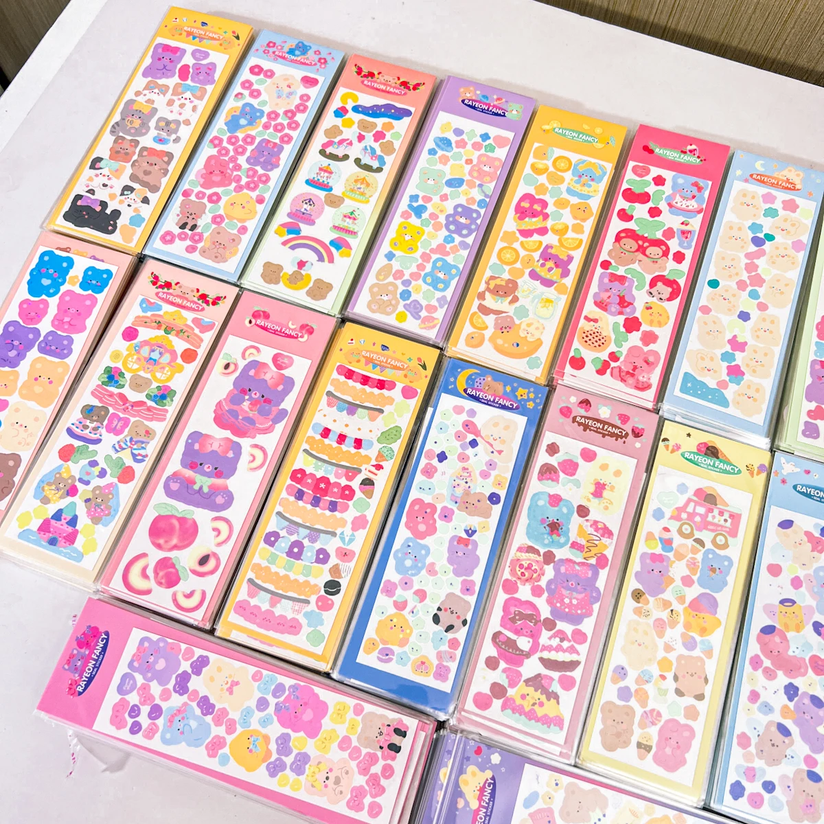 

SKYSONIC 9PCS Fancy Full Set Junk Journal Stickers Decor Scrapbooking Cute Bear Series Idol Kpop Postcards Kawaii Sticker Suppli