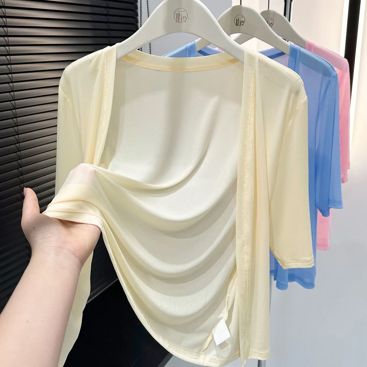 Sun Protection Mesh Sleeveless Cardigan Women's Summer 2026 Beachwear Skirt Pairing Lightweight Transparent Outerwear Top