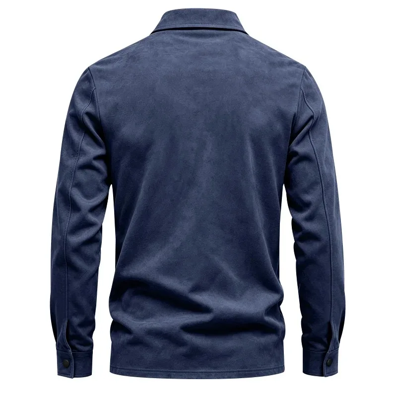 Herren-Freizeitjacke aus Kunstwildleder mit Kragen, langen Ärmeln, Knopfleiste vorne und Brusttaschen, geeignet für Frühling und Herbst. – Detail 31