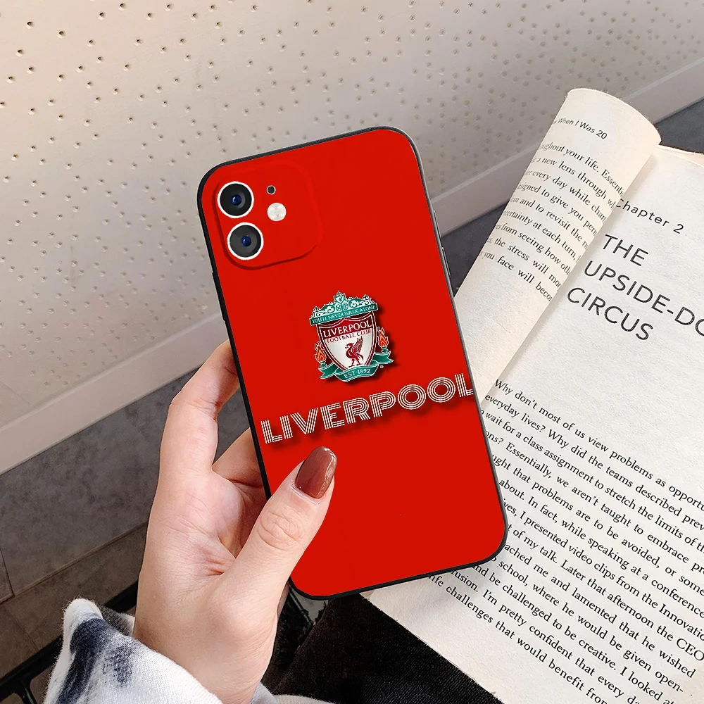 L-Liverpool Popular Football Team Phone Case Silicone Soft For IPhone 16 15 14 13 12 11 Plus Pro Max Plus