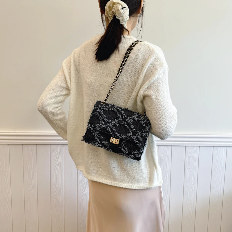 حقيبة نسائية ذات علامة تجارية فاخرة 2025 حقيبة نسائية جديدة عالية الجودة بكتف واحد حقائب كروس بسلسلة