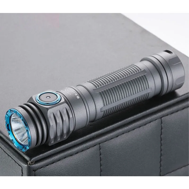 Skilhunt M200 V3 Portable LED Flashlight, 1400 Lumens,Magnetic Charging Port,Multi-level Dissipating Heat,High CRI,Constant Beam