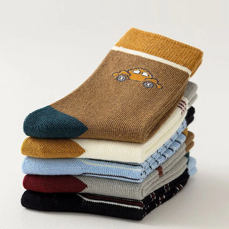 5 Paar rutschfeste Socken-Set für Jungen, niedliches Cartoon-Motiv, Auto, Bus, Bagger, Streifenmuster, bequem, atmungsaktiv, für Kinder und Babys – Detail 8