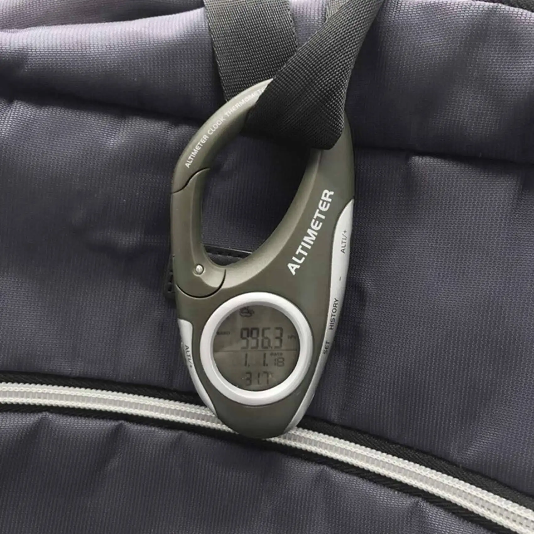 ABZZ-2X Electronic Altimeter Carabiner Altimeter Handheld Thermometer Outdoor Fishing Weather Forecast Mode Meter Gadget