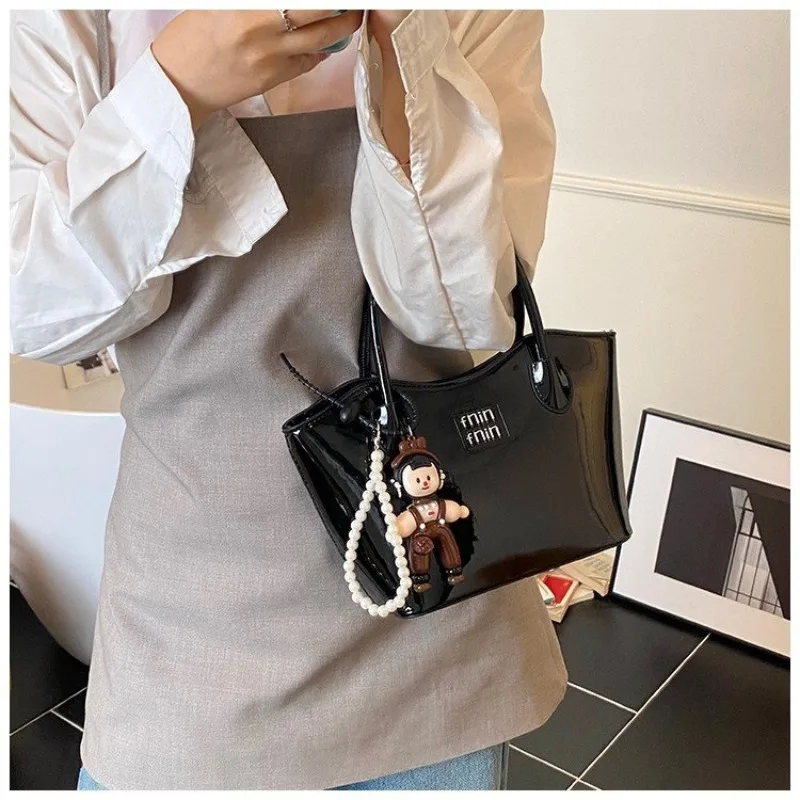 

Новое поступление 2025, женская сумка подмышки, через плечо с принтом, универсальная для поездок на работу и покупок