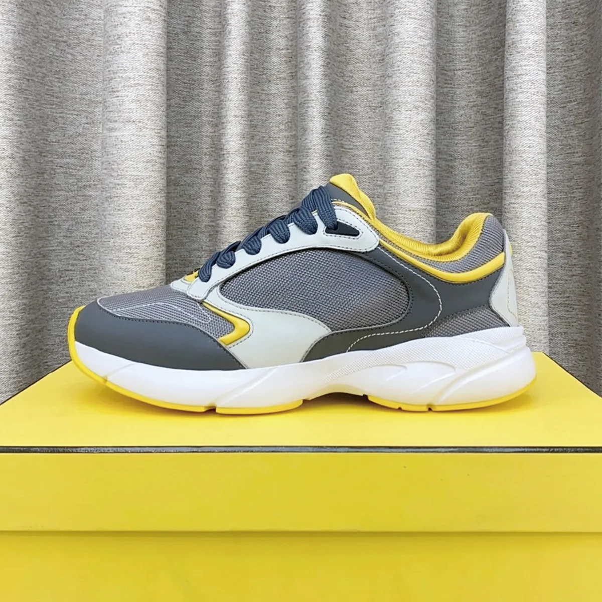 2026 High Quality Autumn women shoes lace up platform sneakers daily walking footwear durable casual wear ch25031701