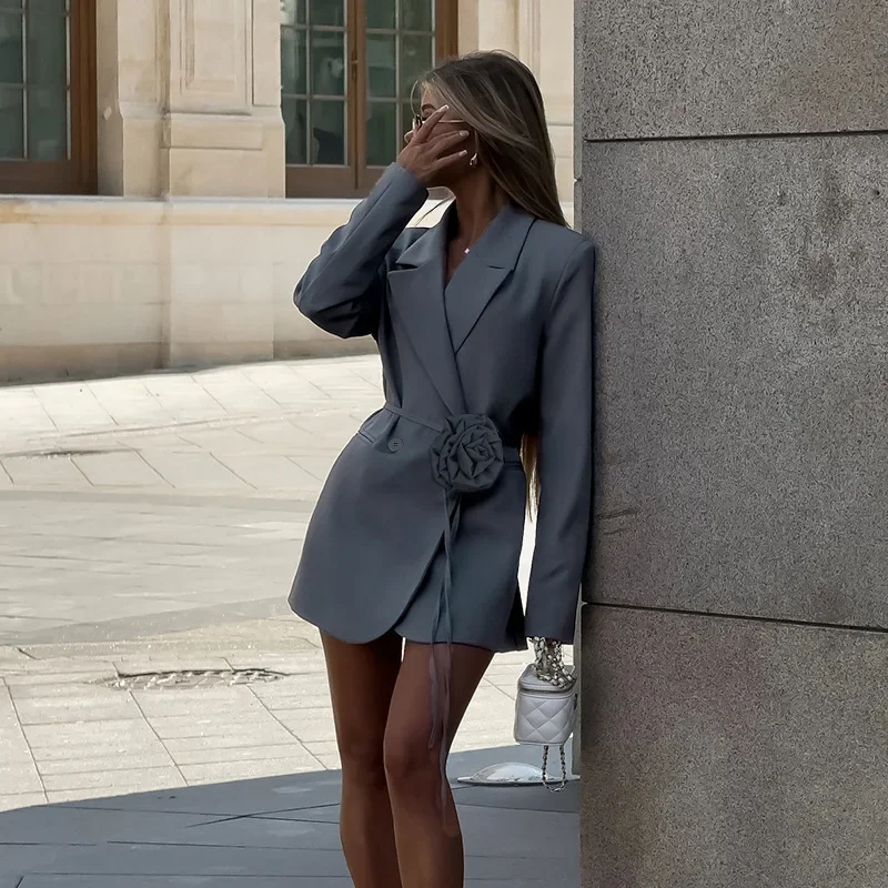 Blazer de manga larga con muescas para mujer, vestido liso con cordones y flores atadas, chaqueta ajustada de invierno, 2024