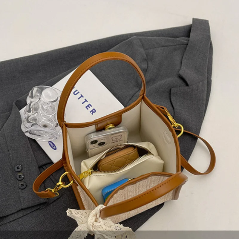 Shoulder Bag Summer Straw Woven Contrast Color Casual Handbag Small Mini Women's Bag 2023 New Simple Design Bucket Crossbody Bag