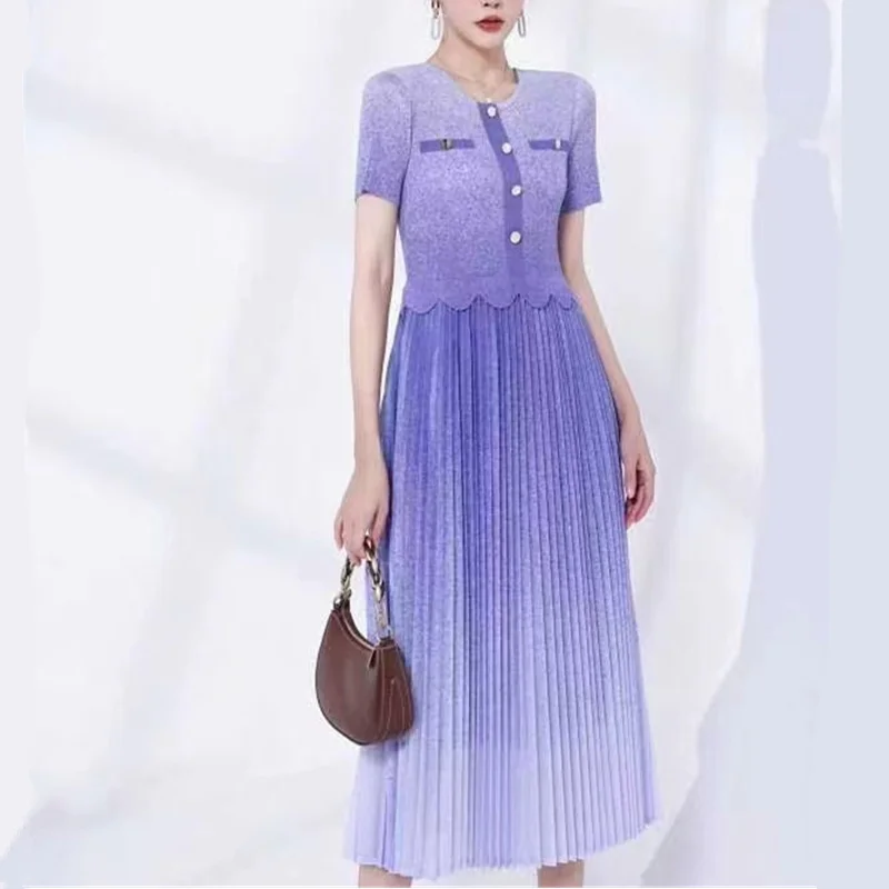 2024 Summer New Temperament Slimming Gradually Changing Color Short Sleeved Dress Miyake Women\'s Clothing High-end Pleated Skirt