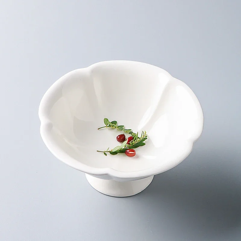 White Ceramic Bowl Solid Floral Shape High-footed Snack Bowl Durable 5Inches Fruit Tablewares Summer Ice Cream Serving Utensil