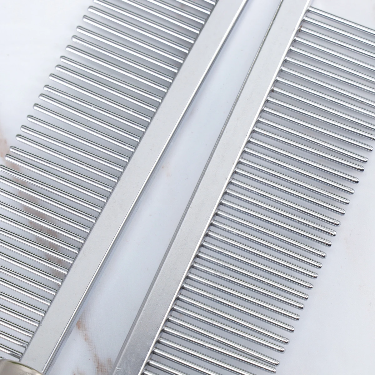 

2Pcs Pet Grooming Comb Wooden Handle Steel Teeth Detangler for Dogs Puppies Cleaning Loose Hair Massage Comfortable Grip