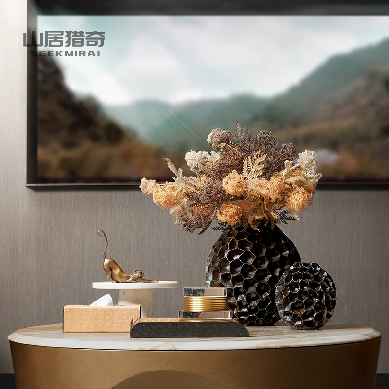 

Resin Vase, Dried Flower Arrangement, Model Room, Guest Dining Table, Coffee Table, Tray, Light Luxury Tissue Box Ornament