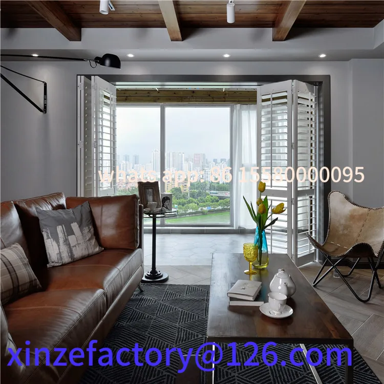 أبواب منزلقة مصراع خشبي مصنوعة حسب الطلب من Sunroad - فواصل غرف على الطراز الأمريكي