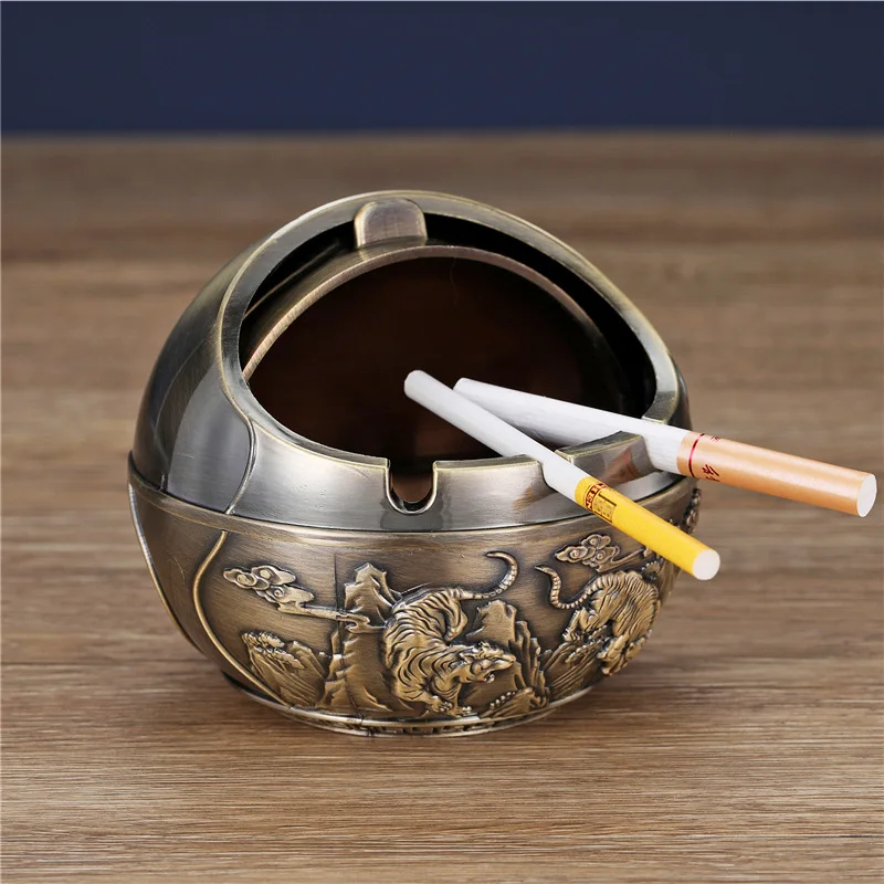 Ashtray Home Living Room Creative and Personalized Trend with Lid Anti Fly Ash and Anti Smoke Flavor Ashtray Decoration