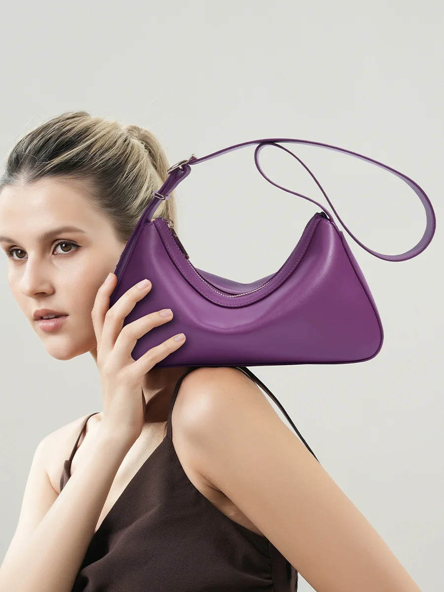 

Korean Style White Genuine Leather Crossbody Bag for Women Summer New Underarm Handbag Shoulder Handheld Commuting Premium Bag