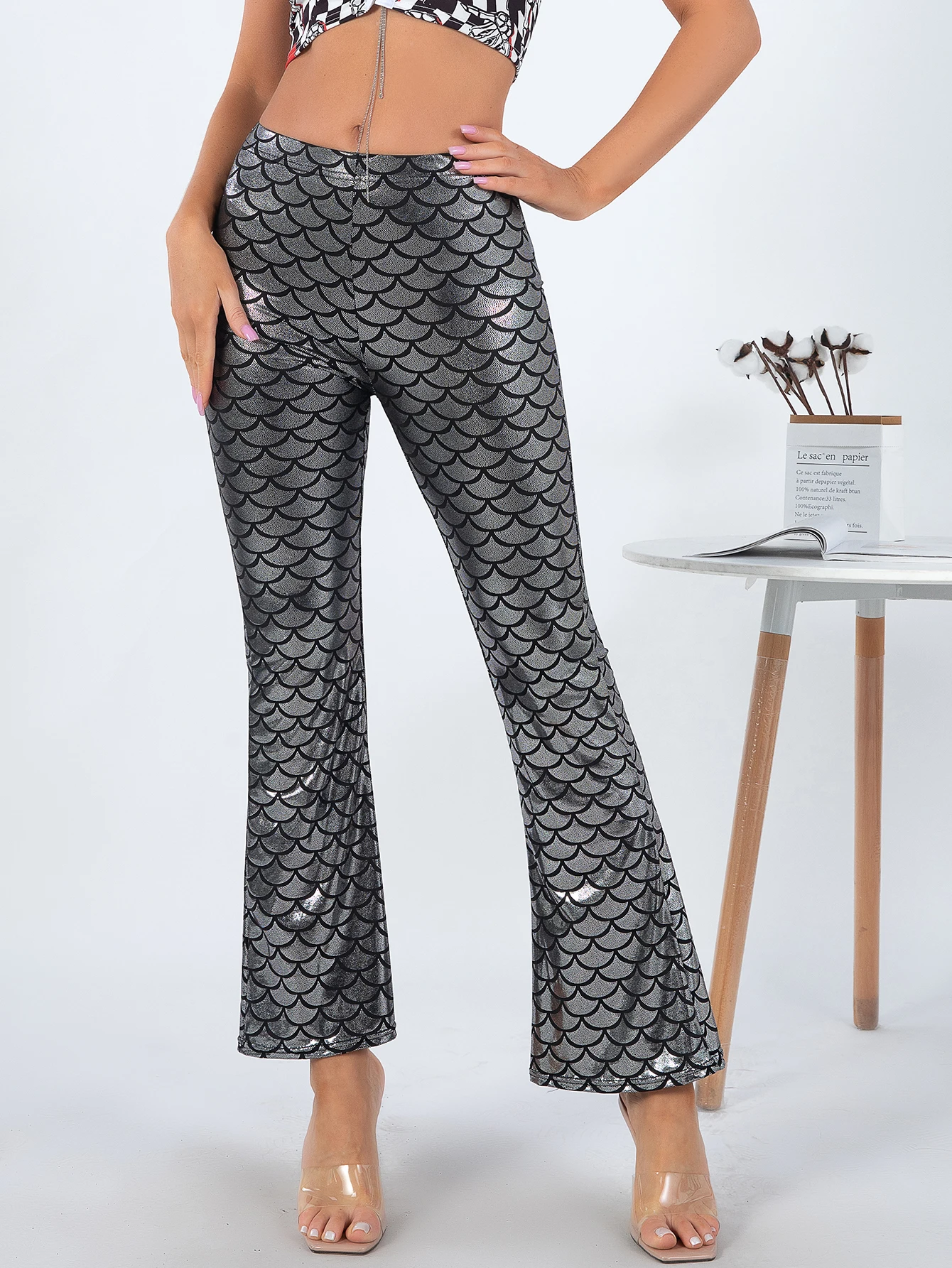 

New European Style Fashion Fish Scale Hot Gold Silver Micro Flared Pants Fashion Personality High Stretch Slim Flared Pants